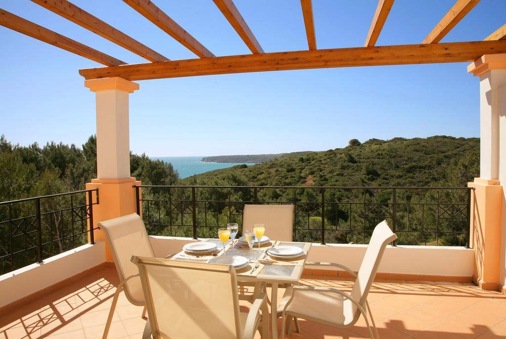 Nau Salema Beach Village ภายนอก รูปภาพ