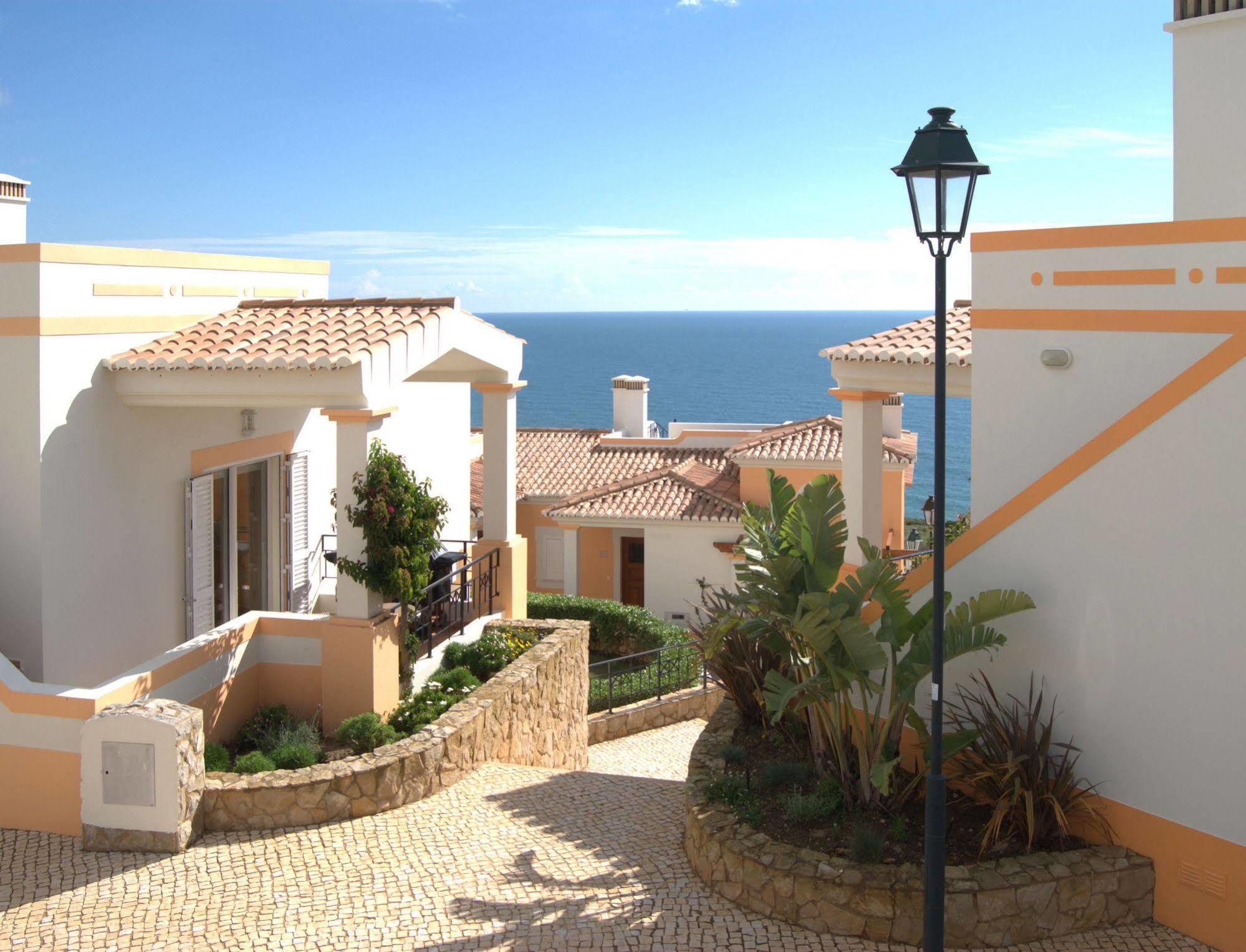 Nau Salema Beach Village ภายนอก รูปภาพ